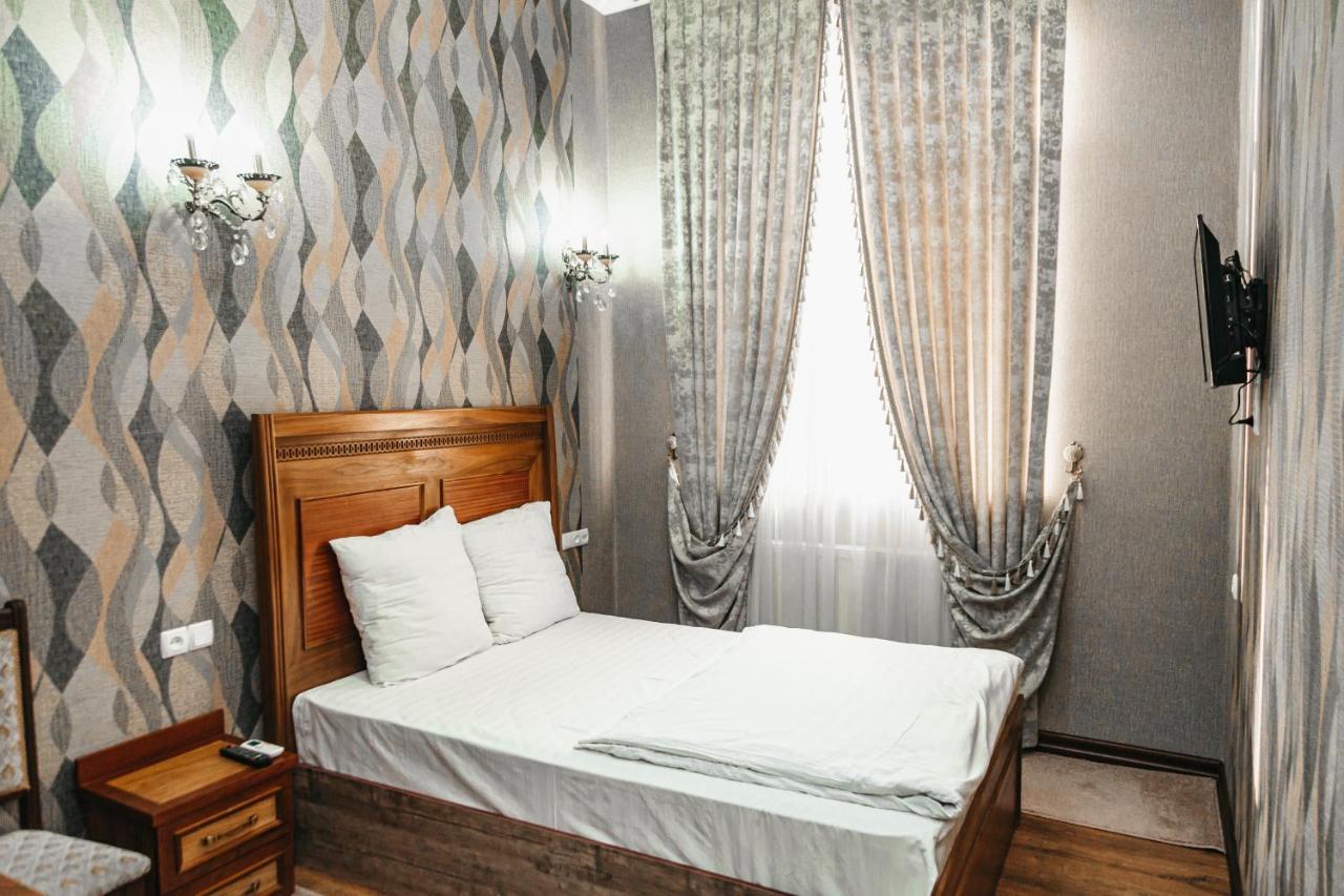 Buyuk Ipak Yo'Li Hotel Namangan Luaran gambar