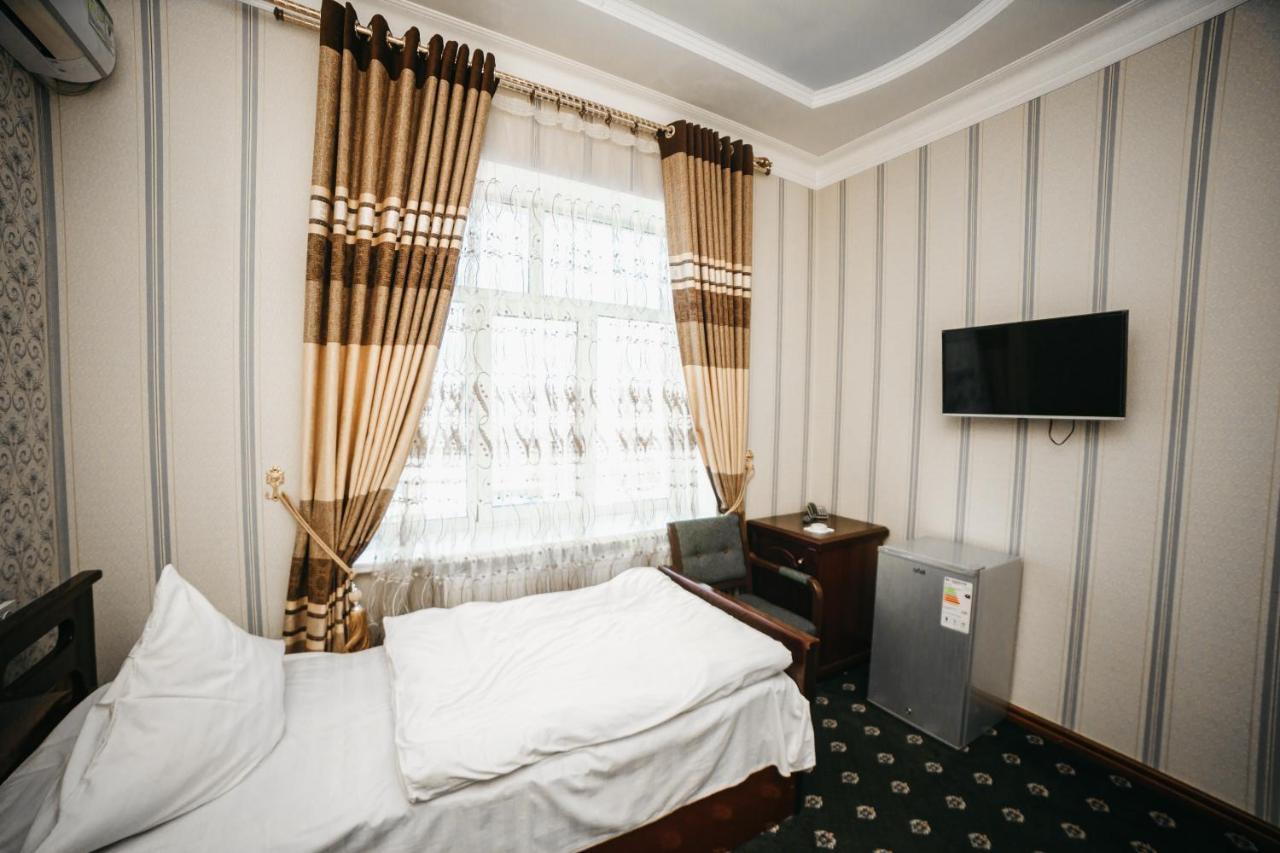 Buyuk Ipak Yo'Li Hotel Namangan Luaran gambar