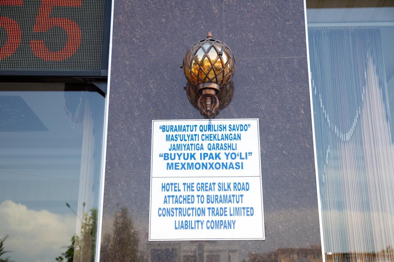 Buyuk Ipak Yo'Li Hotel Namangan Luaran gambar